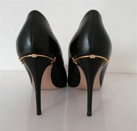 scarpe gucci vintage vernice tacco stiletto metallo